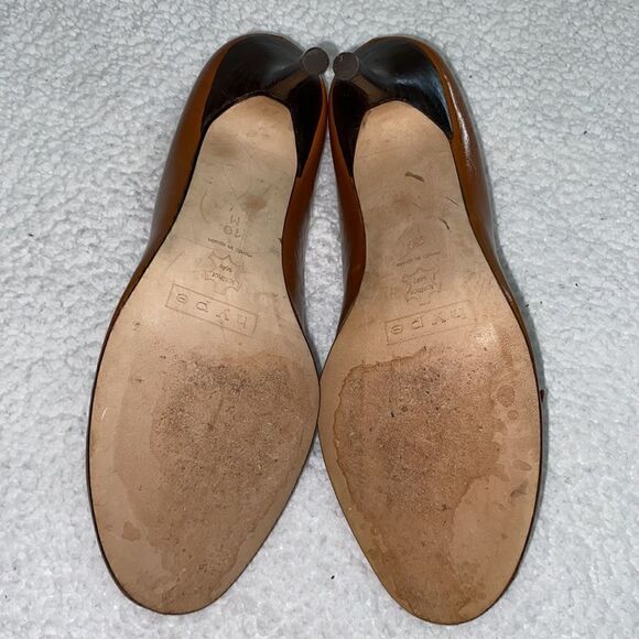 Hype Women’s Pumps(Size 10)   - Picture 5 of 11